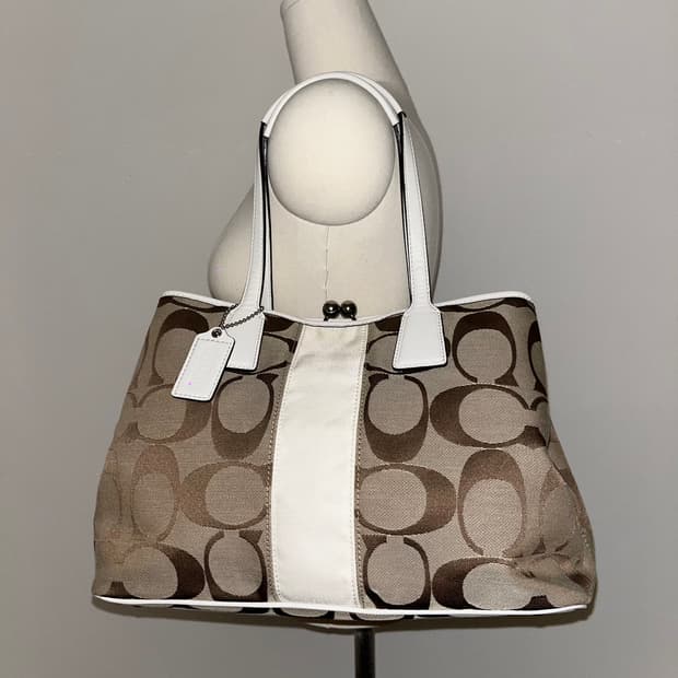 Coach white beige Shoulder bag