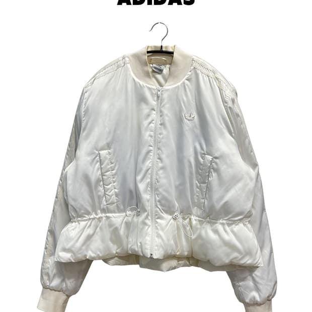 아디다스 우먼스 프릴 보머 크롭 패딩 화이트 