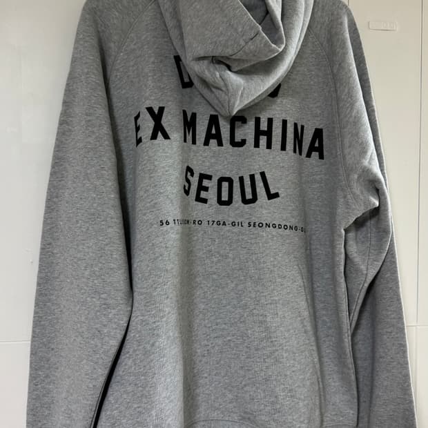 데우스 엑스 마키나 서울 후드티 XL