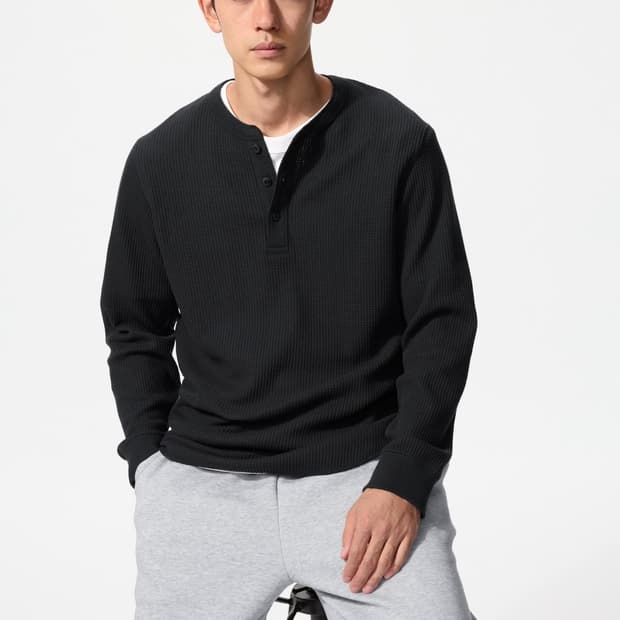 유니클로 와플헨리넥T 블랙 L