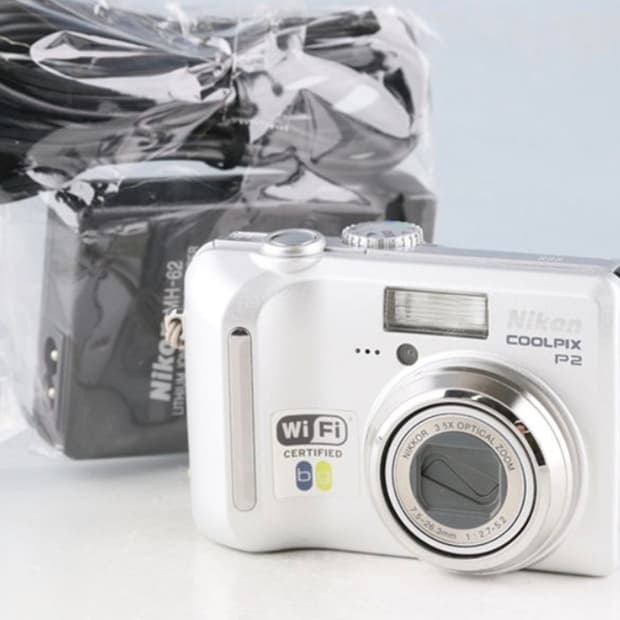 니콘 쿨픽스 P2 