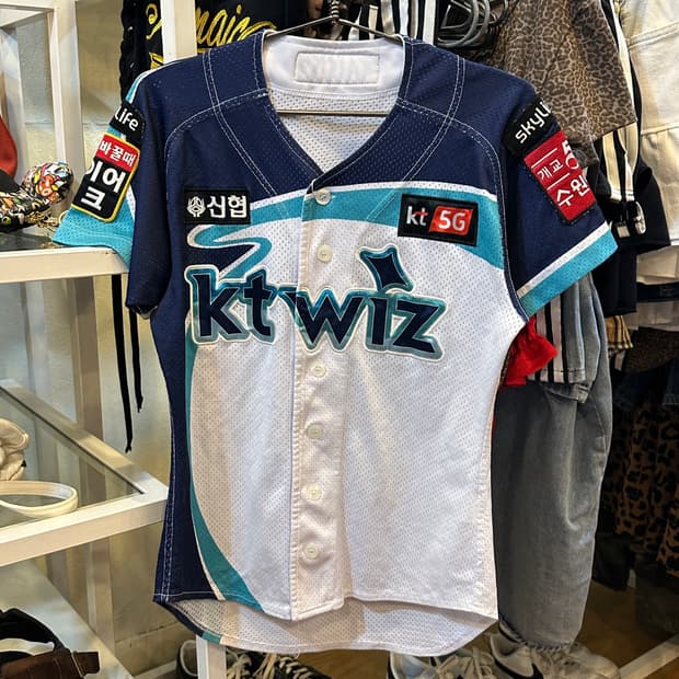 KT위즈 유니폼  XS
