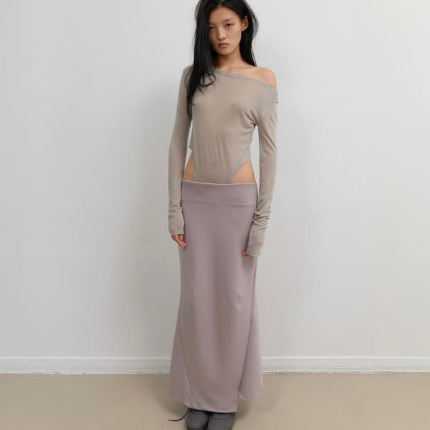 구해요!) 오호스 Curved Cut Layered Tee 2,3 사이즈