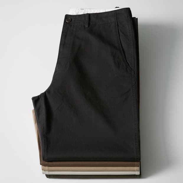 [퍼스트플로어] 치노팬츠 토바코색상 50사이즈 판매합니다.