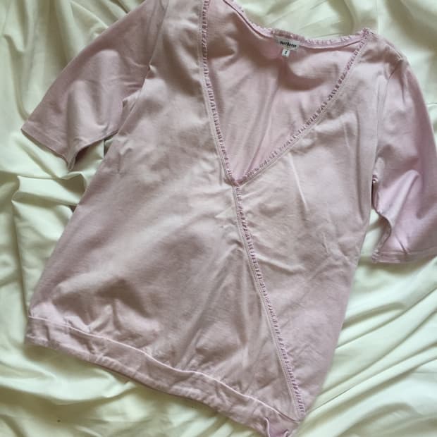 레이스 연보라 티셔츠