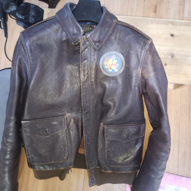 리얼맥코이 토이즈맥코이 버즈릭슨 스콰드론 A2자켓 호랑이패치 판매합니다 