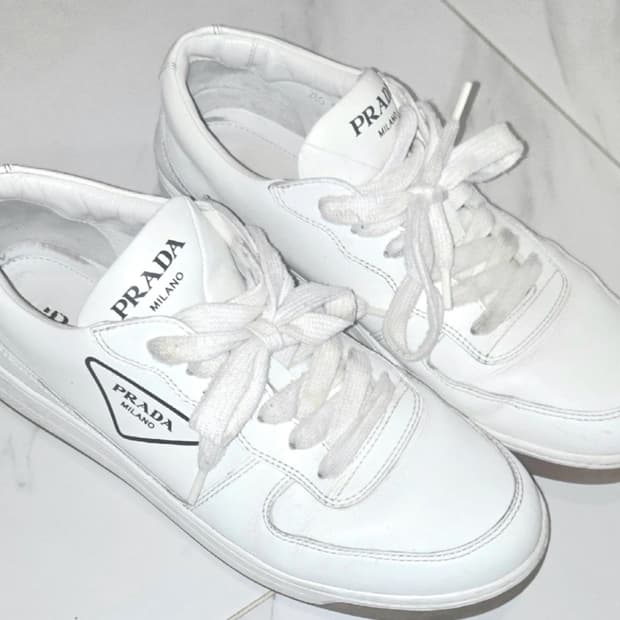 프라다 스니커즈