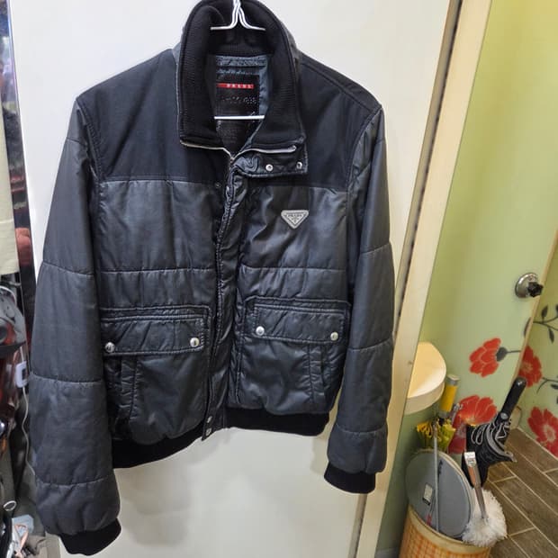 프라다 패딩