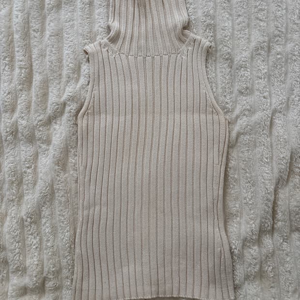Gap knit top