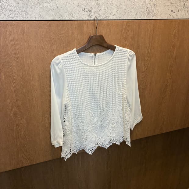 빈티지 블라우스 플라워 레이스 자수 패턴 디테일 화이트 k434