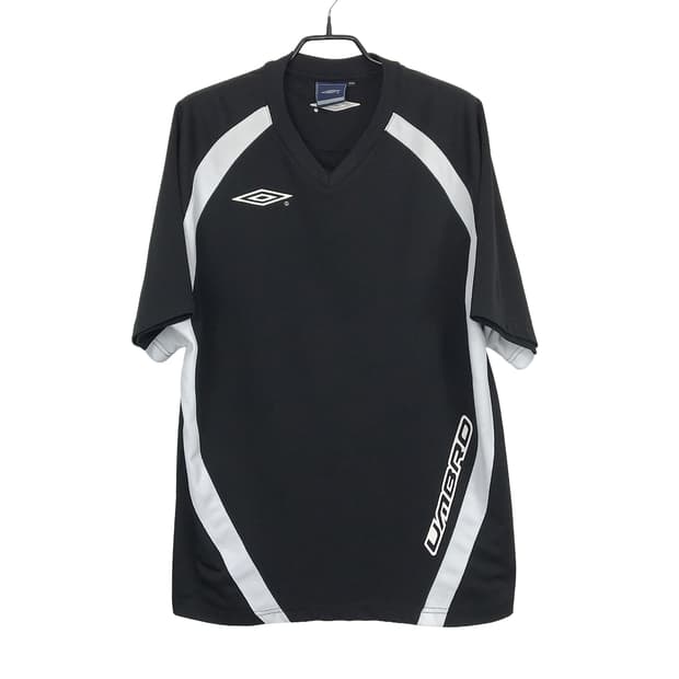 엄브로 Umbro 반팔 티셔츠 남성100