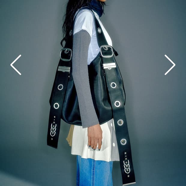 베이컨트아카이브 벨라 와이드 스트랩 호보백 블랙