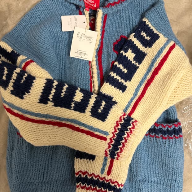 비비안웨스트우드 레드라벨 청키 가디건