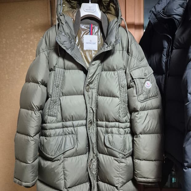몽클레어 롱패딩