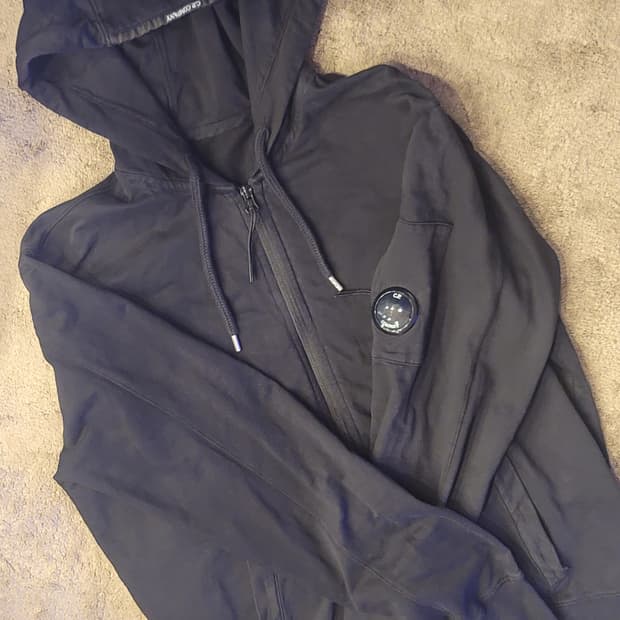 Cp company 후드집업 팔아여