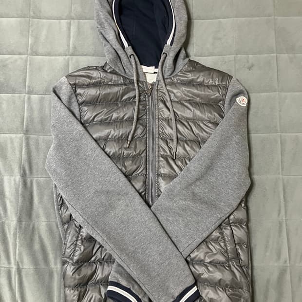 몽클레어 니트패딩