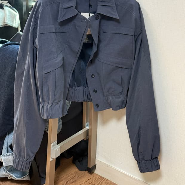 새상품) ETHOS 에토스 크롭 자켓 네이비