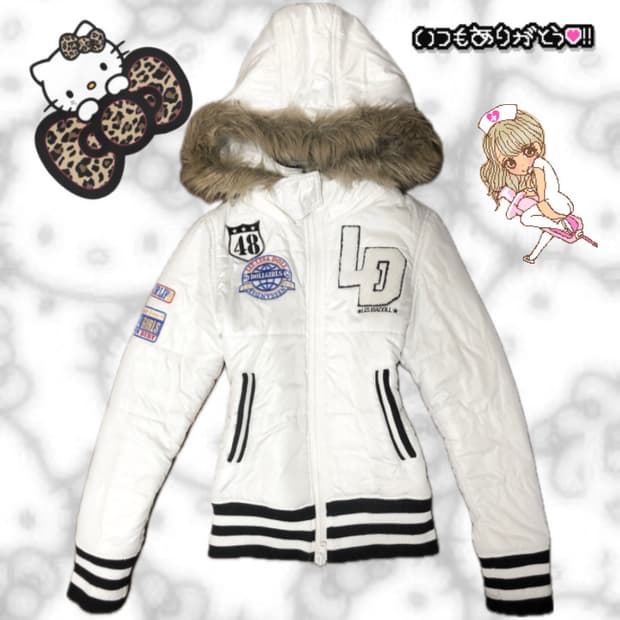 대대장 리즈리사 딱붙핏 퍼 숏패딩 화이트 러블리 갸루