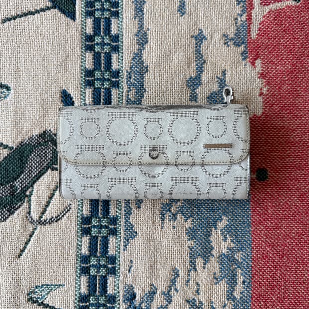 살바토레 페라가모(Salvatore Ferragamo)장지갑(ITALY)