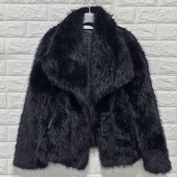 택포_자라 블랙 퍼 자켓 L