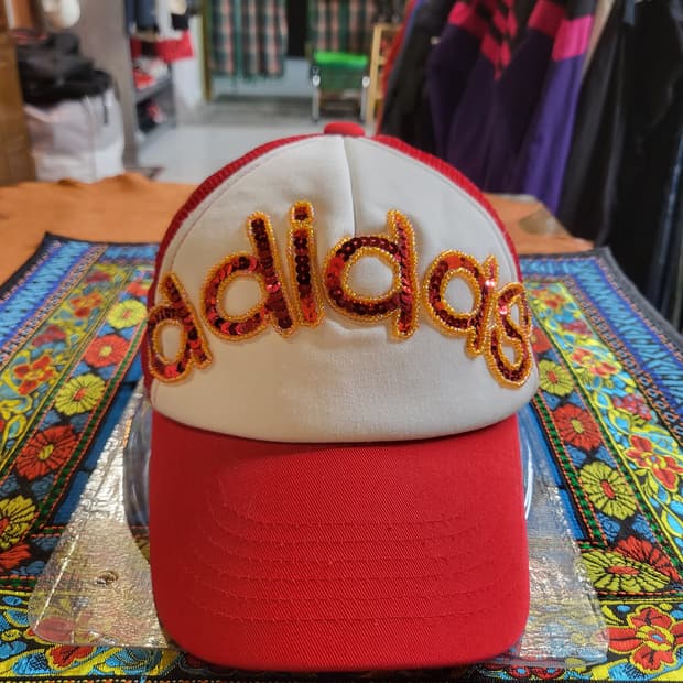 초희귀) 아디다스 스팽글로고  트러거 캡