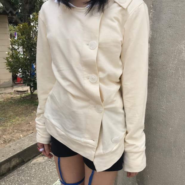 오스하이 oshigh 스프링 넥 버튼 후드 아이보리