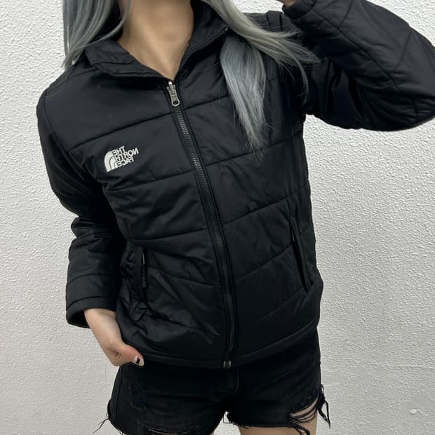 노스페이스 로고 블랙 경량 패딩 85