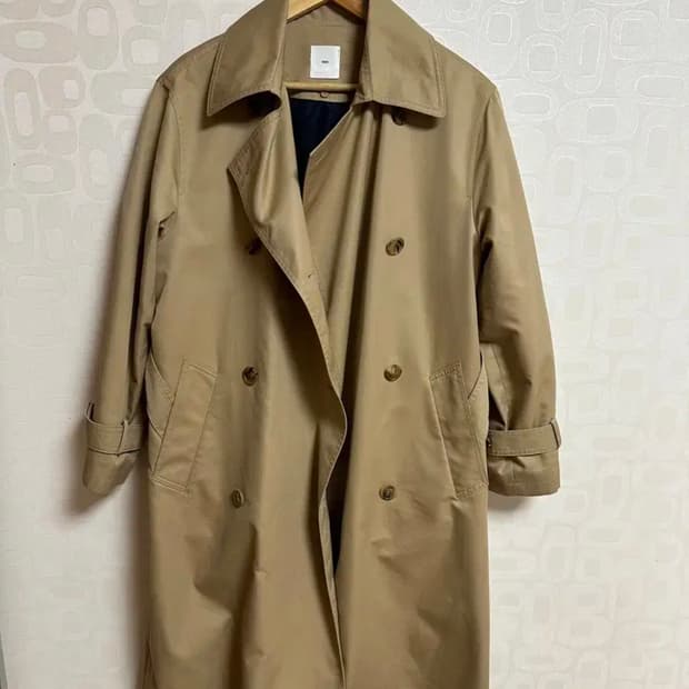 구호 트렌치코트 