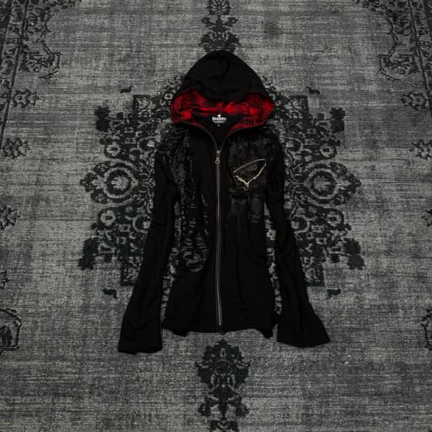 Beaumere 00s skull printing pendant hood