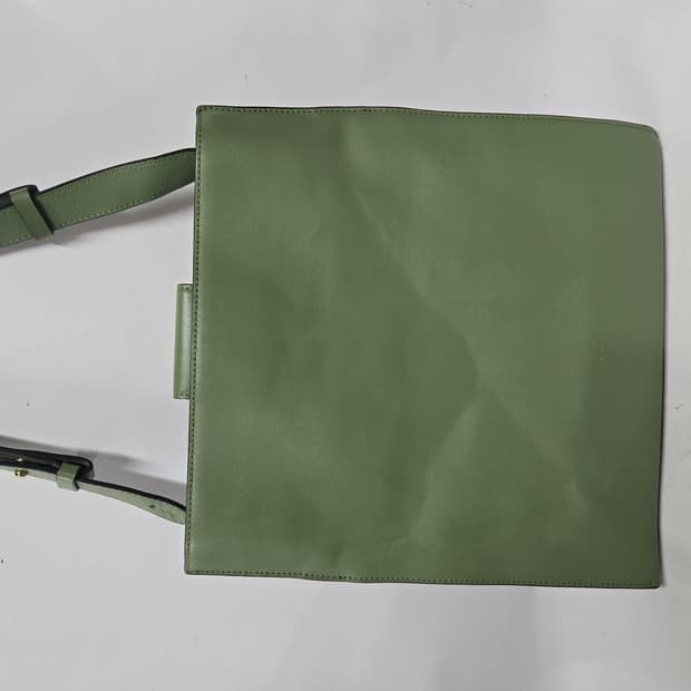 flor 소가죽 숄더백 옅은 카랄프로렌 클래식핏 데님 셔츠