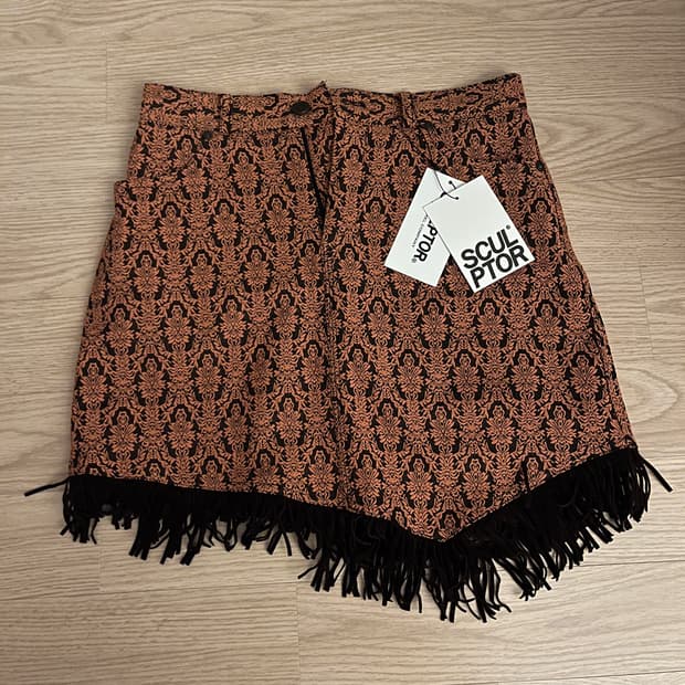 스컬프터 스커트 