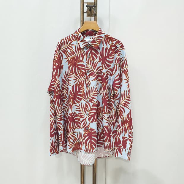 스튜디오 톰보이 하와이안 프린팅 블라우스 F