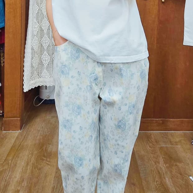 새상품 “일본 빈티지 66~77 밴딩 플라워 팬츠 LL