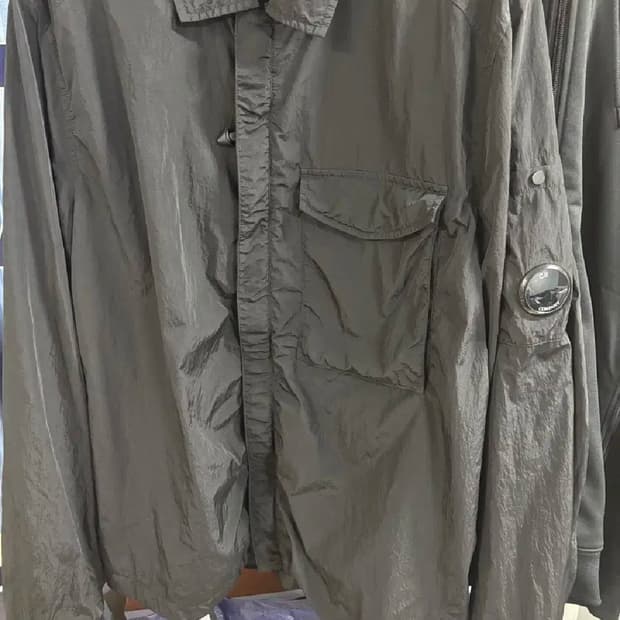 CP 컴퍼니 오버셔츠 블랙 24ss