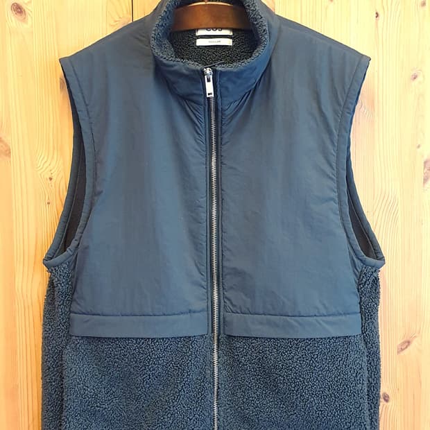 95/77.COS 후르스 집업조끼(공용)