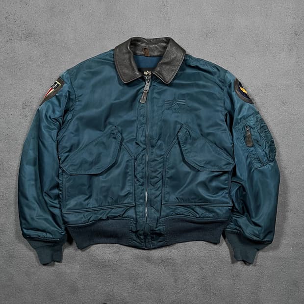 알파 인더스트리 FLT45P 자켓