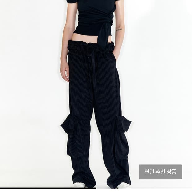 오픈와이와이 스트라이프 롤업 카고 팬츠 구해요