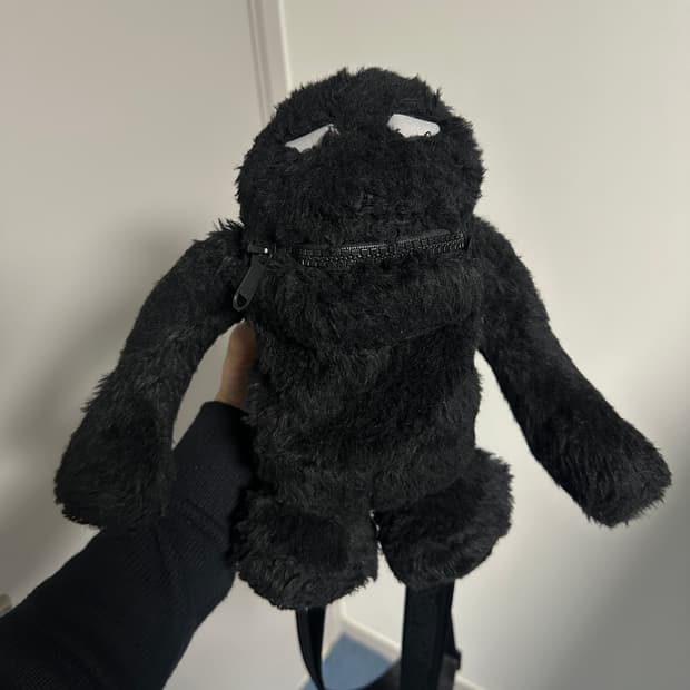 23Fw 슈프림 바운티헌터 백팩 블랙 supreme