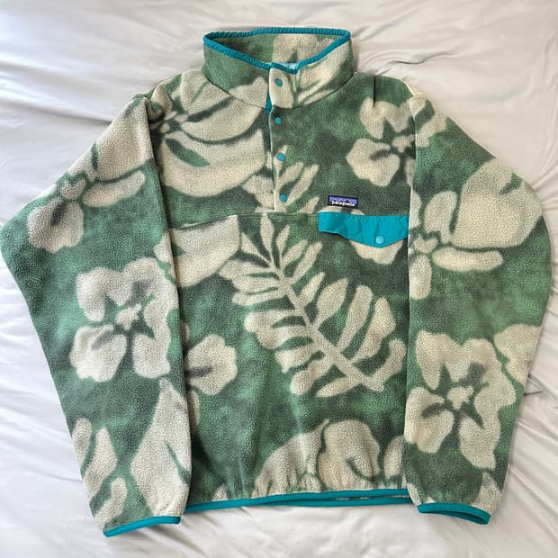 파타고니아 신칠라 그린 하와이안 L