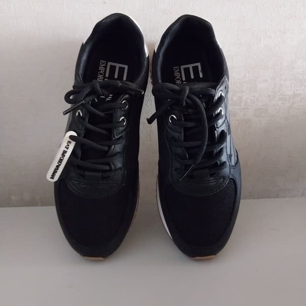 엠포리오 아르마니 스니커즈