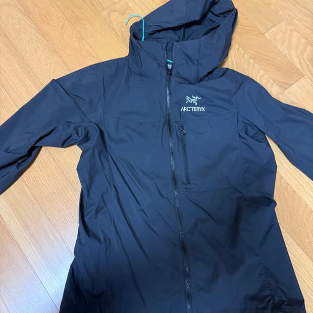 아크테릭스 스쿼미시 후디 블랙 XS