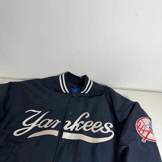 FREE VTG 다크네이비 MLB 뉴욕양키즈 야구점퍼 바시티자켓