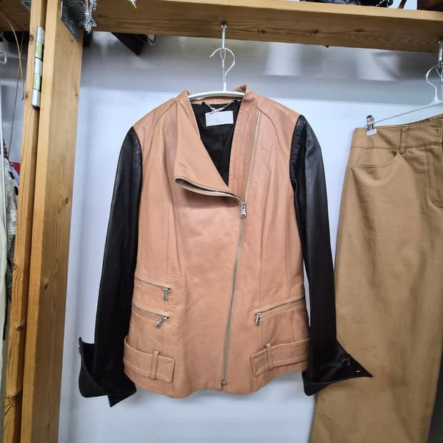 데코양가죽라이더