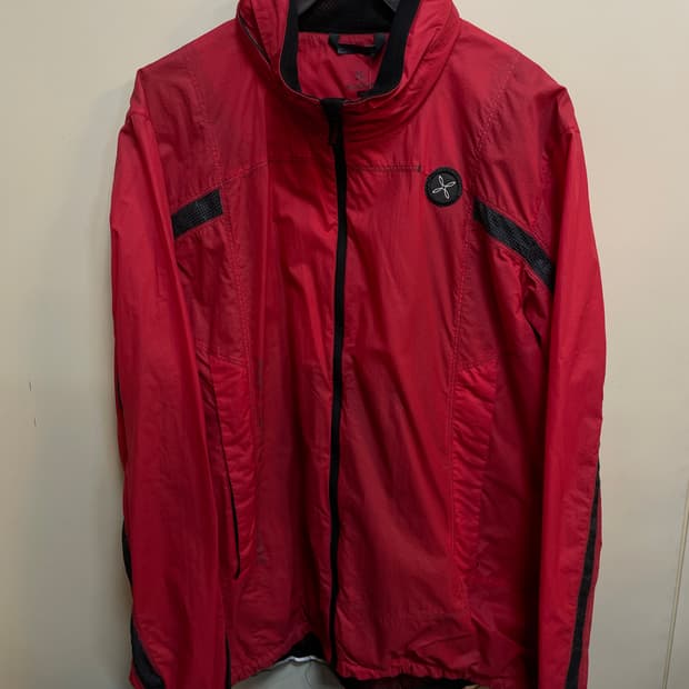 몬츄라 바람막이