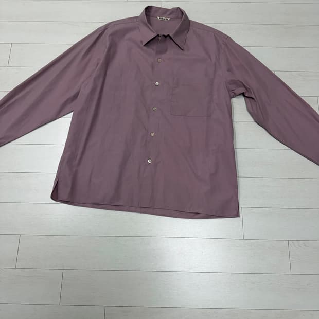 오라리 셔츠 3 사이즈  상태 9.7/10  사진 찍고 절대 안입습니다