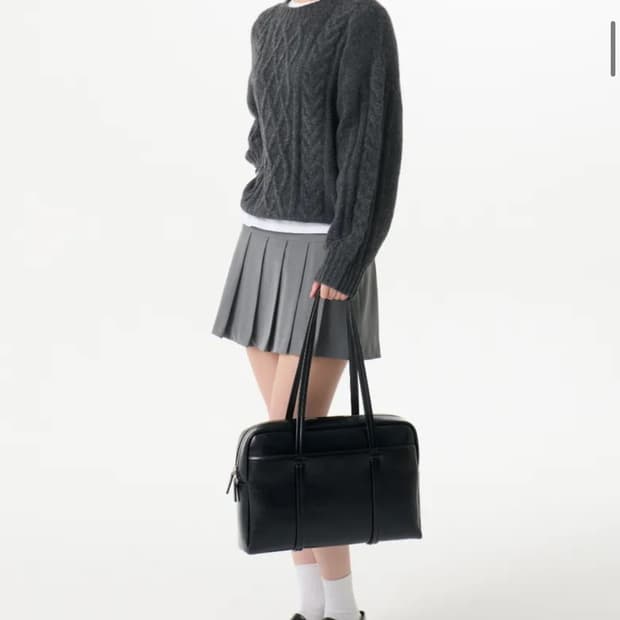 무신사 스탠다드 우먼 보부상 숄더백