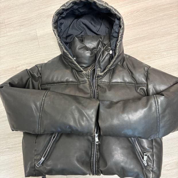 자라 숏 크랙 레더 패딩 자켓