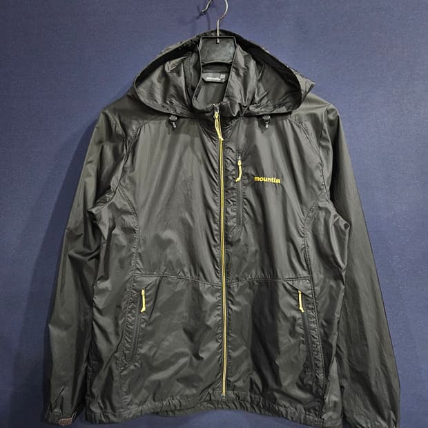 마운티아 블랙차콜 남성 105 홑겹 등산복 바람막이 자켓 