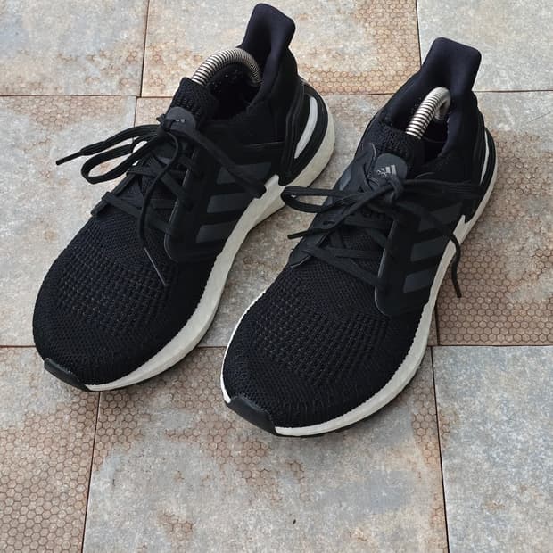 (230)아디다스 울트라부스트 20