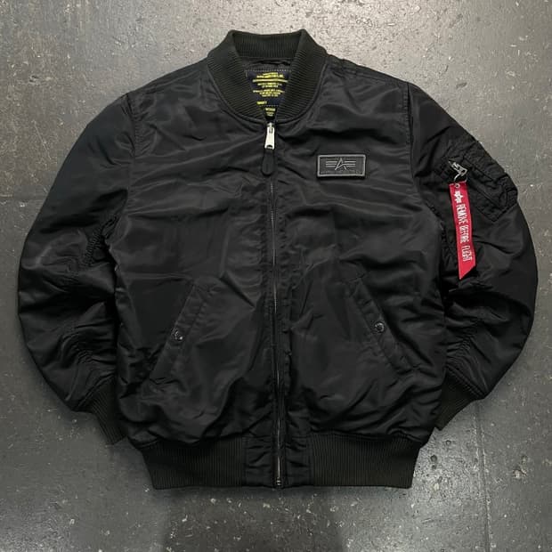 100 알파 인더스트리 MA-1 항공점퍼